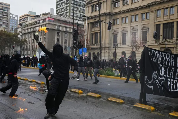 Sociedad Media Now: Protests Erupt In Santiago, South America Celebrates Major Infrastructure Project & Latin American Capital Touches Down In Miami
