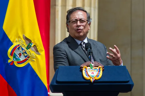 Petro To Use Every Lever He Has Left to Block De la Espriella Handover. Here’s Where Things Stand