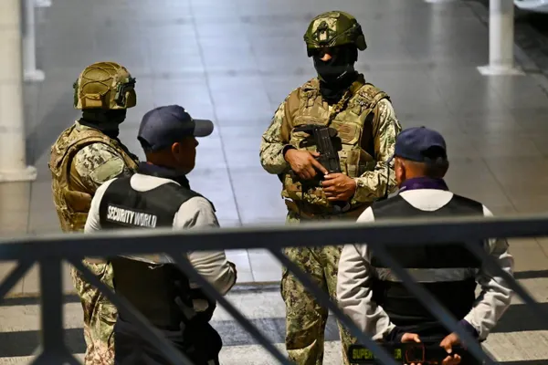 Gang Leader Was Shot Dead at Guayaquil Airport. Noboa Responds by Granting Immunity to Foreign Troops