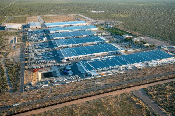Mexico Powers New Economic Model as AI Servers Overtake Cars as Top Export