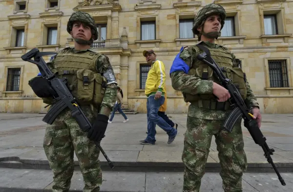 FARC Dissidents Ambush Colombian Army Convoy in Huila, Killing Two, as Military Manages Two Crises at Once