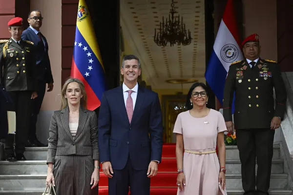 Paraguay’s Santiago Peña Becomes Second World Leader To Visit Caracas & Delcy Rodríguez. Here’s Why