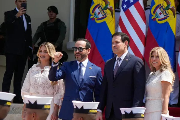 Sociedad Media Now: U.S. Sinks Cartel Vessel in Pacific, Rubio In Barranquilla, Mexico Captures Key Drug Boss With U.S. Intel