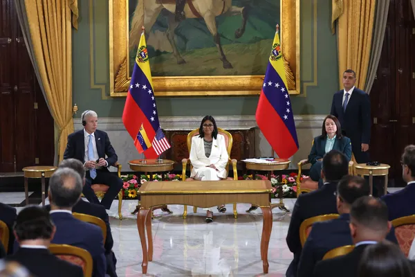 Venezuela Formally Signs Oil Deals With Chevron & Eni as U.S. Energy Secretary Visits Caracas