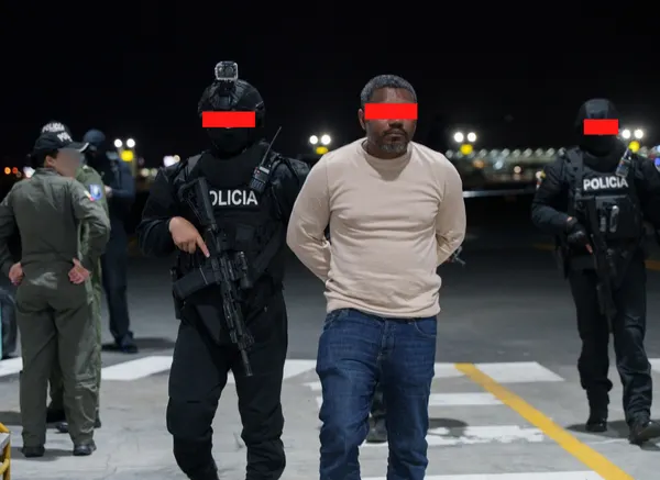 “El Encuentro Te Espera”: Los Tiguerones’ Alleged Leader Deported To Face Justice In Ecuador