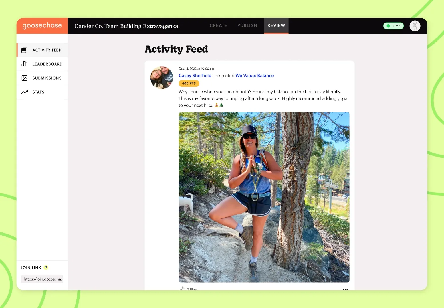 Watch participant moments and reactions pour into your live feed