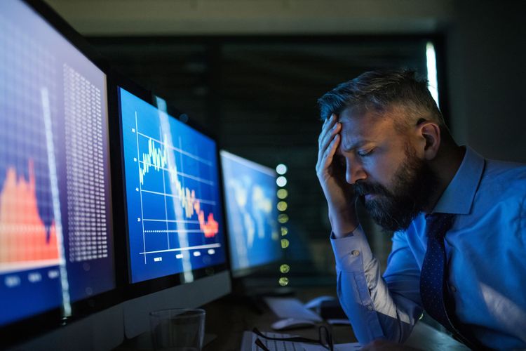 7 Investing Mistakes That Quietly Destroy Long-Term Returns