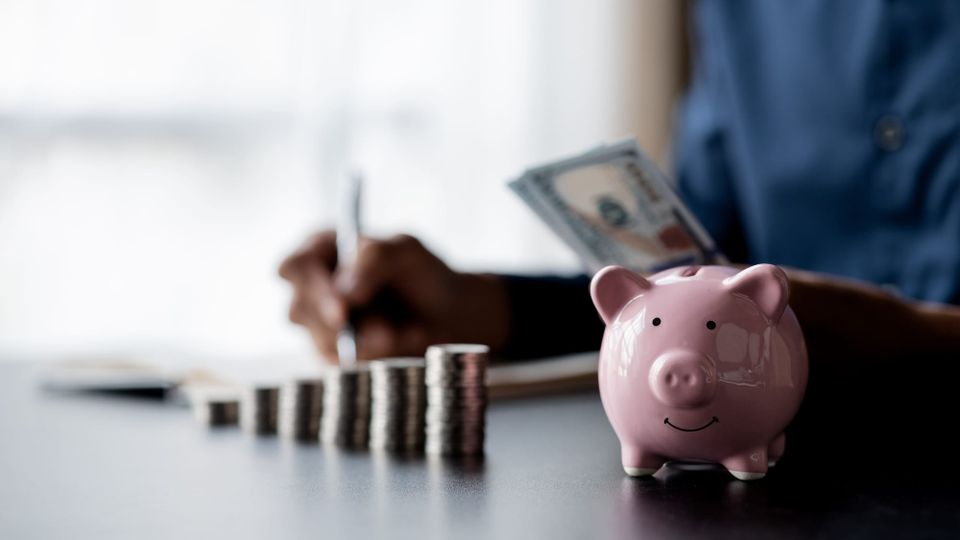 I Wasted 5 Years Saving Money Wrong - Here’s the Beginner Budget System That Actually Works