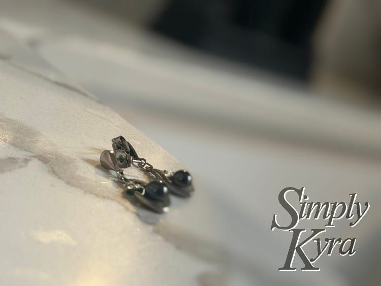 Lost Earring Down the Sink? Here’s How to Get It Back in Minutes