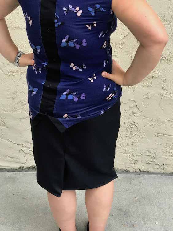 Focused view of the back of the outfit 