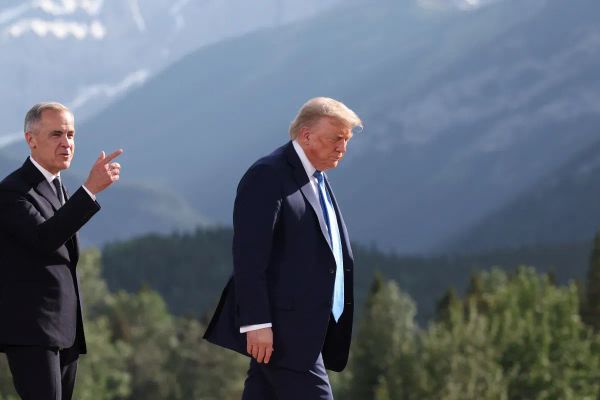 让美国再次孤立：历史上罕见的自毁盟友政策