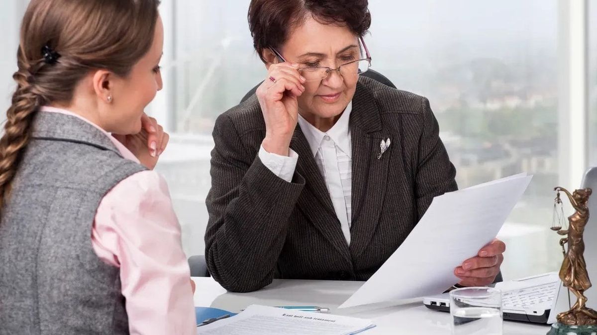 How legal advisers aid in your business sale.