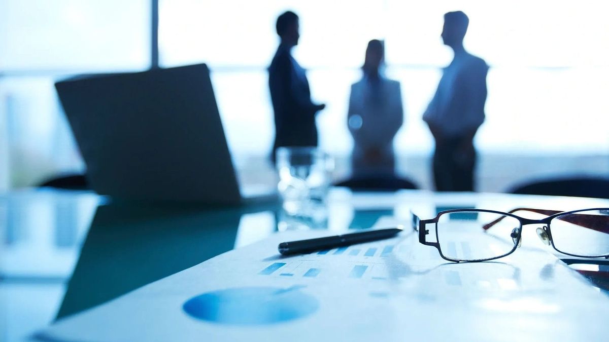 What are the reporting gaps that lead an M&A deals collapse
