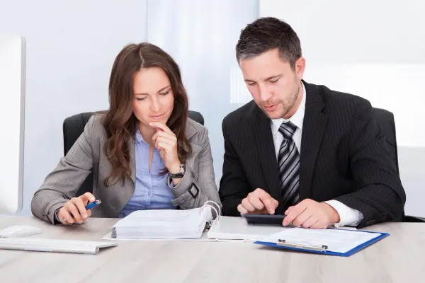What is a quality of earnings report?