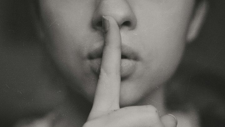 How does silence work in a business sale negotiation?