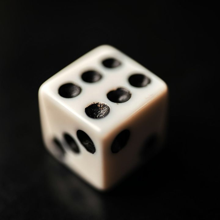 How to keep rolling the dice till you throw 6s 📬