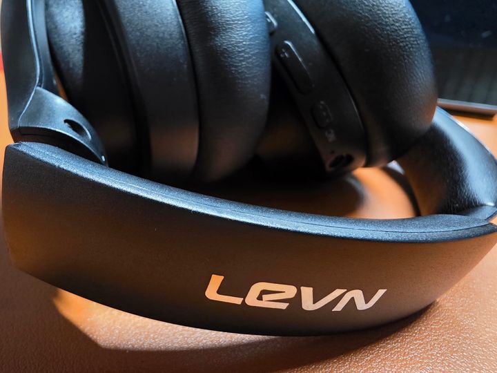 LEVN LE-ANC041 Wireless BT ANC Headphones