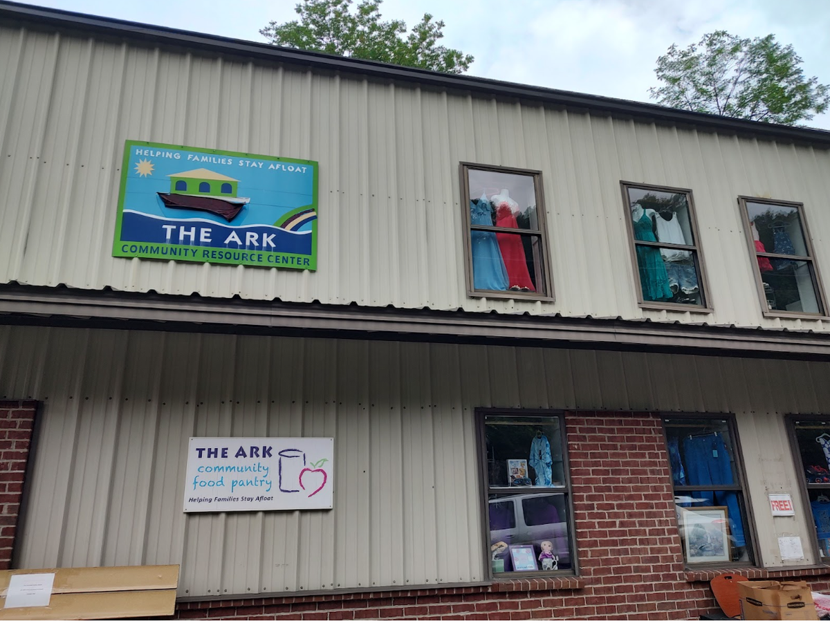 Supper and Song under the Stars, A Night to Benefit The Ark