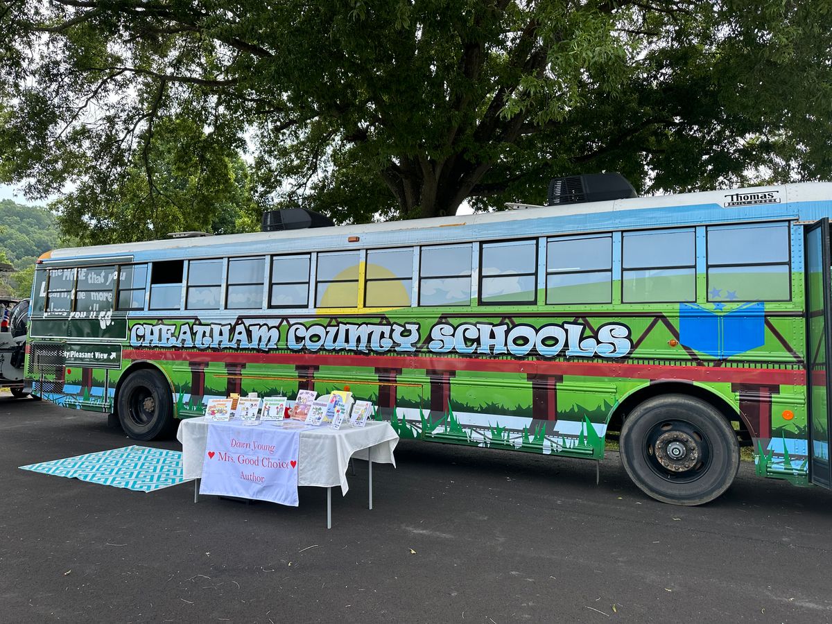 Cheatham Co. book bus highlights local heroes