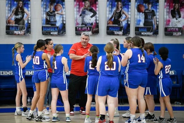 HMS basketball concludes season