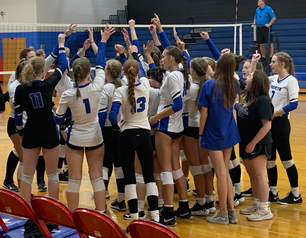 HHS volleyball undefeated, girls soccer shuts out Hickman