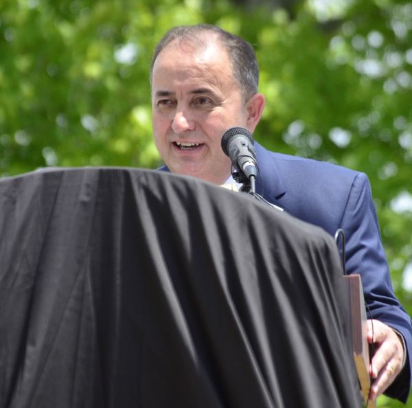 County mayor urges TVA to build power plant somewhere else