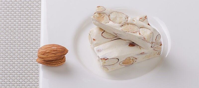Nougat on plates