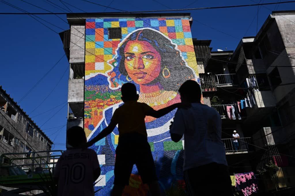 Salvadoran Mona Lisa