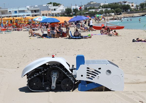 BeBot - the beach cleaning robot