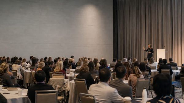 Cleveland Clinic's 900-person AI summit signals a new buying cycle for patient routing systems