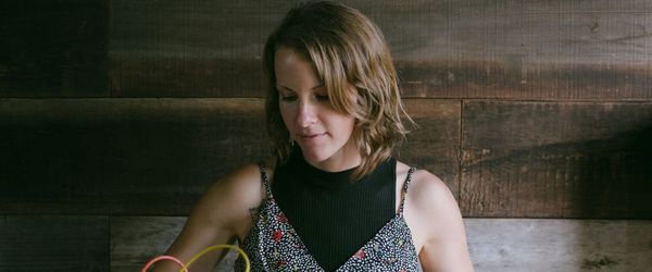 #004: Kaitlyn Aurelia Smith - What's Between Us