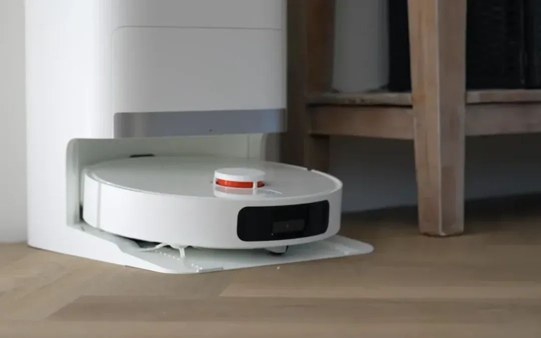 Přehled uživatelských recenzí robotického vysavače Xiaomi X20+: Šampion v poměru cena/výkon, nebo skryté kompromisy?