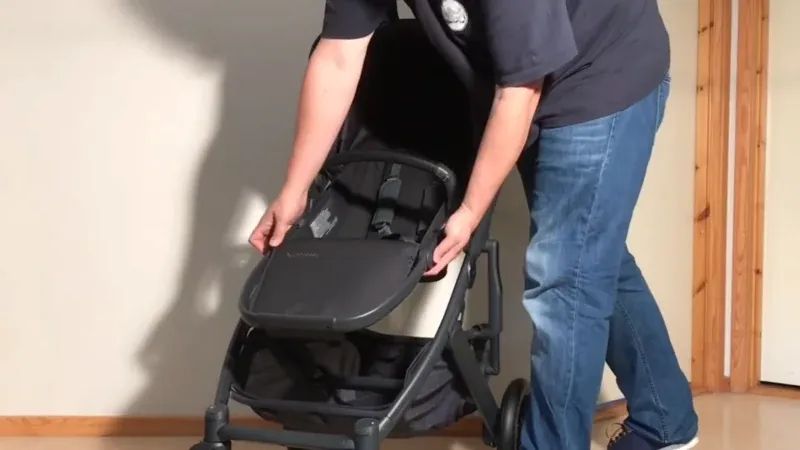 Recenze od The Stroller Workshop: Klíčové rozdíly mezi Bugaboo Dragonfly a Uppababy Cruz V2