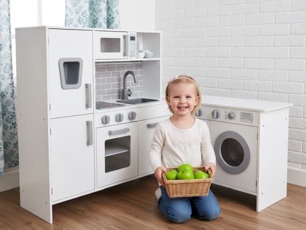 Od kuchyňky z Lidlu po luxusní modely: Která dřevěná kuchyňka je pro vaše dítě ta nejlepší?