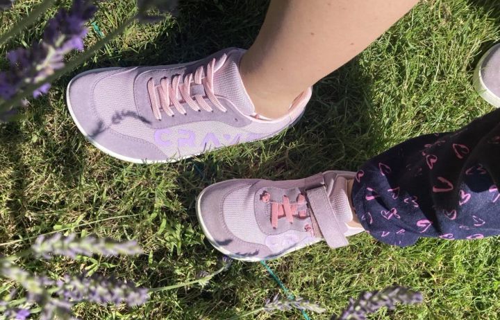 Recenze Crave Cupertino očima fyzioterapeutky Hanky Tonarové a jejích dvojčat | naboso.cz