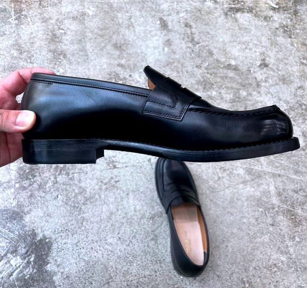 A Loafer for the Connoisseur: The New Rolling Dub Trio In'ei Loafer and the Legendary Munson Last