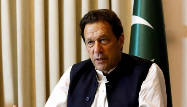 🚀🌐 Dal discorso di vittoria di Khan all’OS di Lenovo: AI ovunque