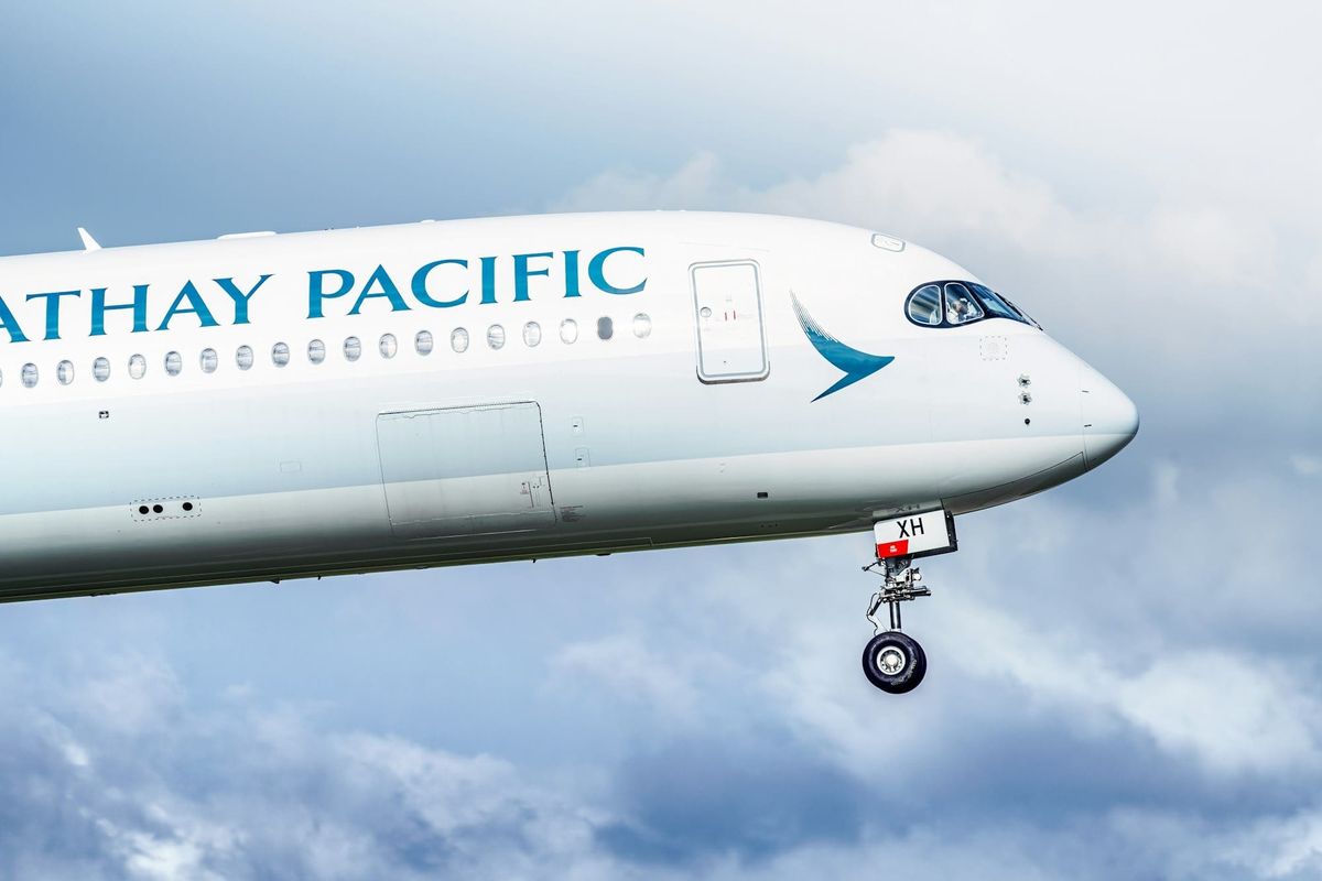 Singapore, Cathay and Korean Air are filling the seats that Emirates and Qatar Airways cannot sell