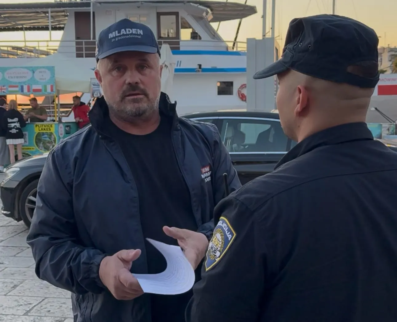 Mladen Ninčević pozvao policiju, tvrdi da je napadnut. Zbog BMW-a na Branimiru reagirala i policija