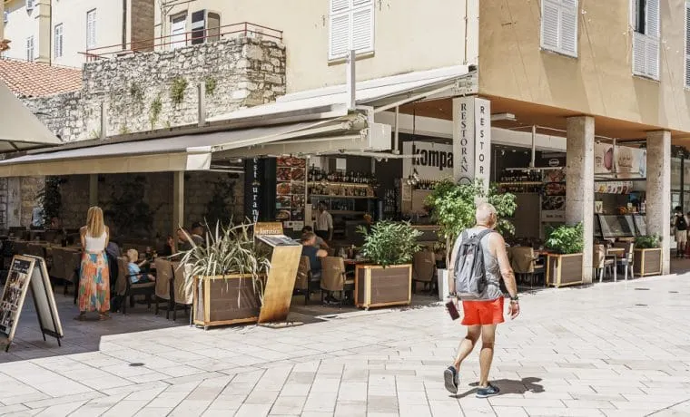 Kalelarga u rukama bahatih: Divlja gradnja usred kulturne baštine, a Grad Zadar opet gleda u stranu