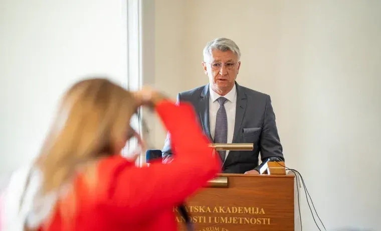 BIVŠI ŽUPAN BOŽIDAR LONGIN IMENOVAN POSEBNIM SAVJETNIKOM MINISTARSTVA POLJOPRIVREDE: Mjesečna naknada 1.000 eura