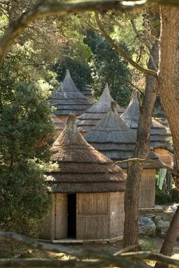 Pine Beach Pakoštane – slamnate kućice opet hit