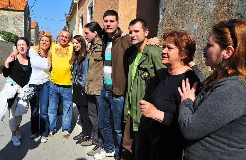 Deložacija nije provedena: U nepravednoj državi sve se lomi preko naših leđa