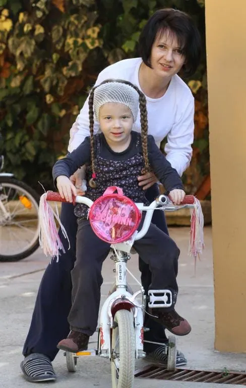 Pomognimo Stephanie da otputuje na liječenje u Chicago