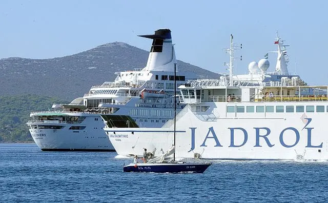 Kako na otoke prevesti gorivo?!