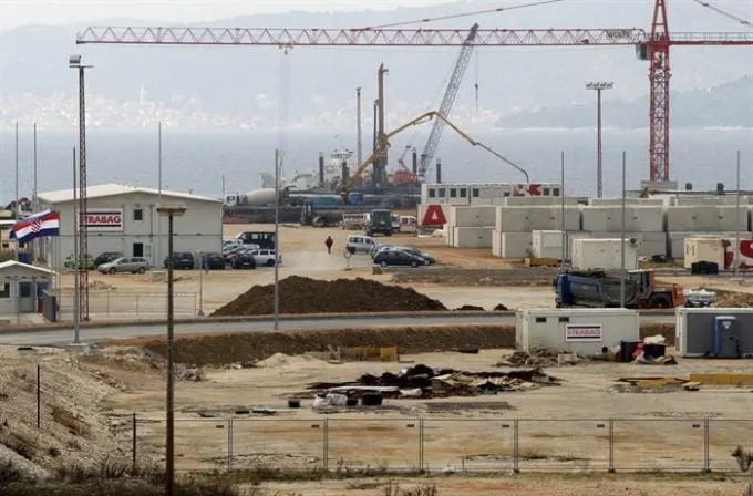 GAŽENICA – Lučka uprava uskoro će zatražiti lokacijsku dozvolu za izgradnju kontejnerske građevine