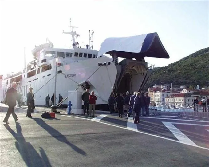 ‘Jadroliniju’ ne zanimaju Lastovo i Ugljan?