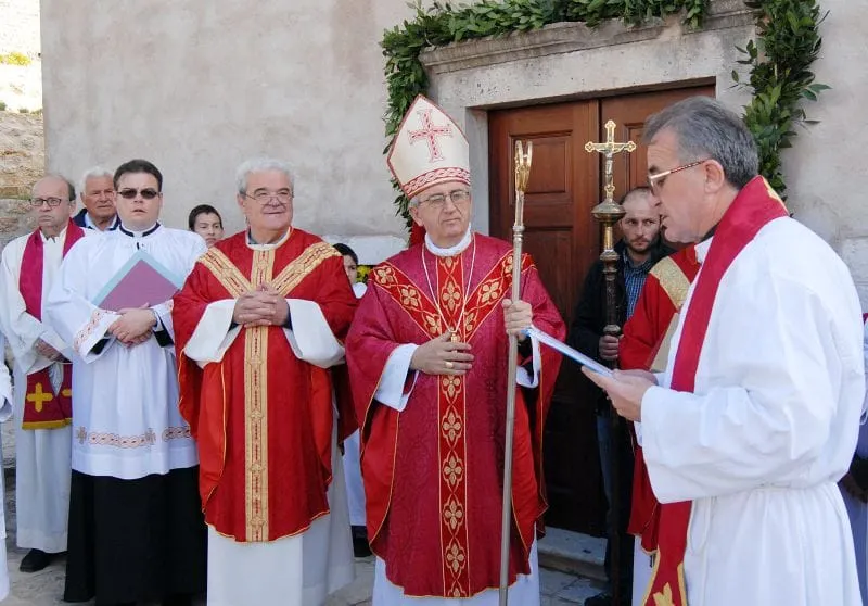 Opljačkana crkva na Belafuži