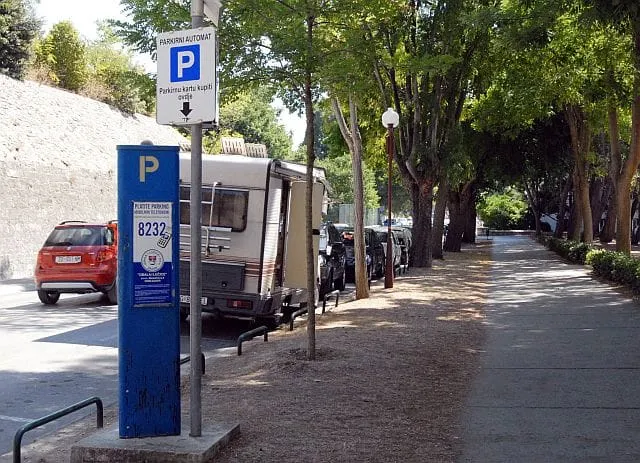 Od nedjelje parking u 1. i 2. zoni 10 i 12 kuna