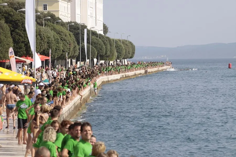 Millenium jump – kostimirajte se!